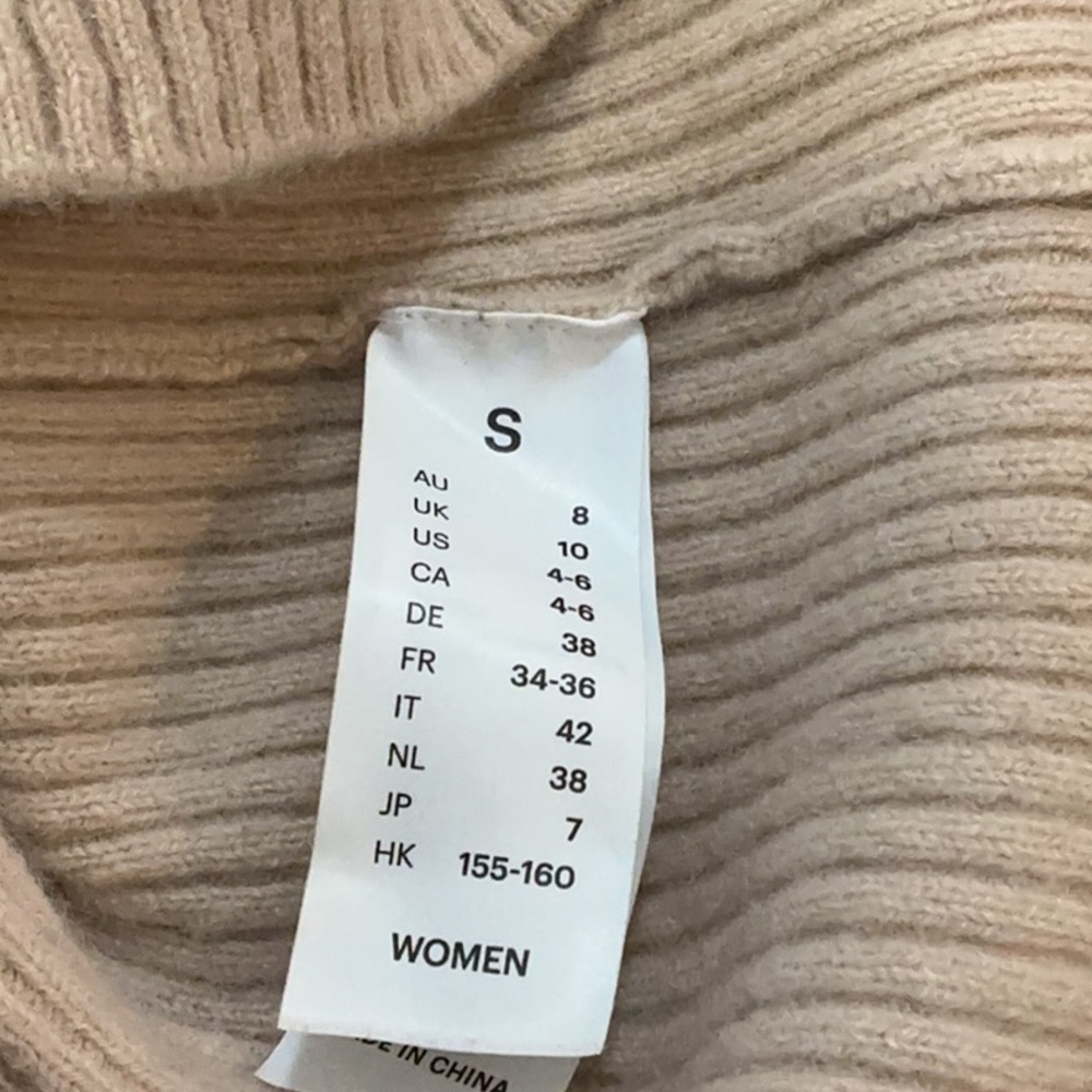 Lily Silk Oatmeal Cashmere Crop Top - Picture 8 of 9
